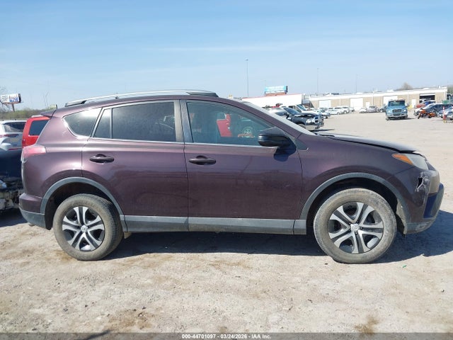 2017 Toyota Rav4 Le მანქანა იყიდება აუქციონზე, vin: 2T3ZFREV2HW317932, აუქციონის ნომერი: 44701097