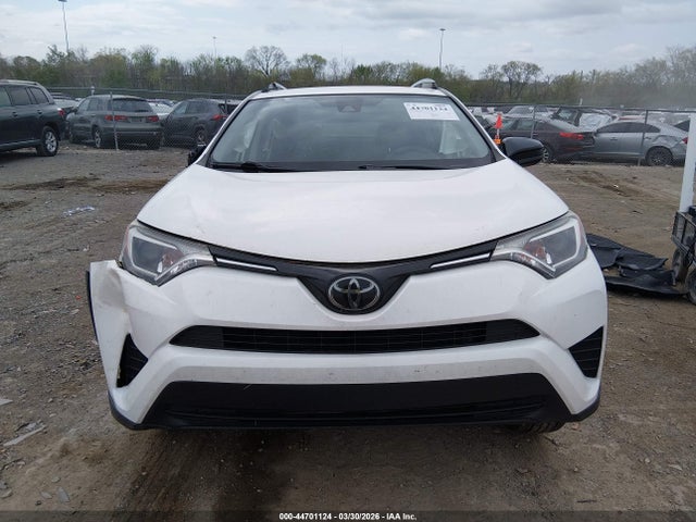 44701124 :رقم المزاد ، JTMZFREVXJJ739001 vin ، 2018 Toyota Rav4 Le مزاد بيع