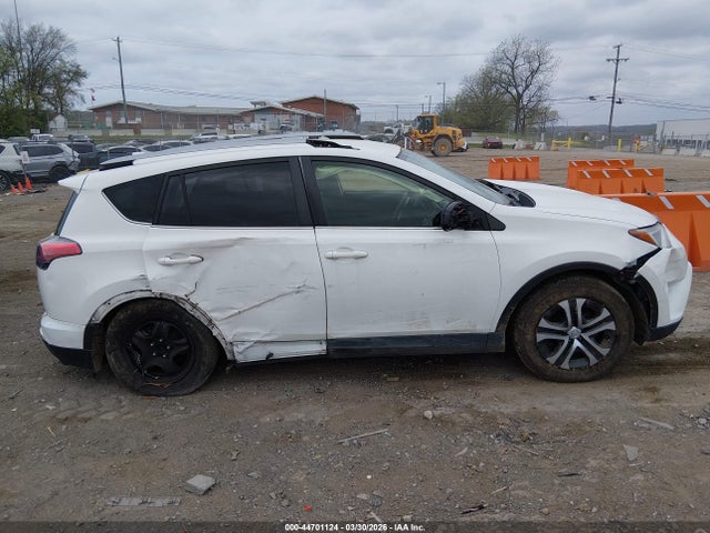 44701124 :رقم المزاد ، JTMZFREVXJJ739001 vin ، 2018 Toyota Rav4 Le مزاد بيع