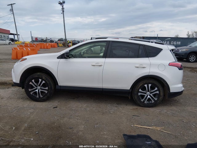 44701124 :رقم المزاد ، JTMZFREVXJJ739001 vin ، 2018 Toyota Rav4 Le مزاد بيع