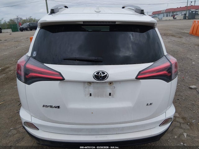 44701124 :رقم المزاد ، JTMZFREVXJJ739001 vin ، 2018 Toyota Rav4 Le مزاد بيع