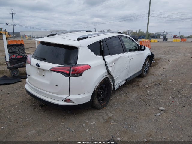 44701124 :رقم المزاد ، JTMZFREVXJJ739001 vin ، 2018 Toyota Rav4 Le مزاد بيع