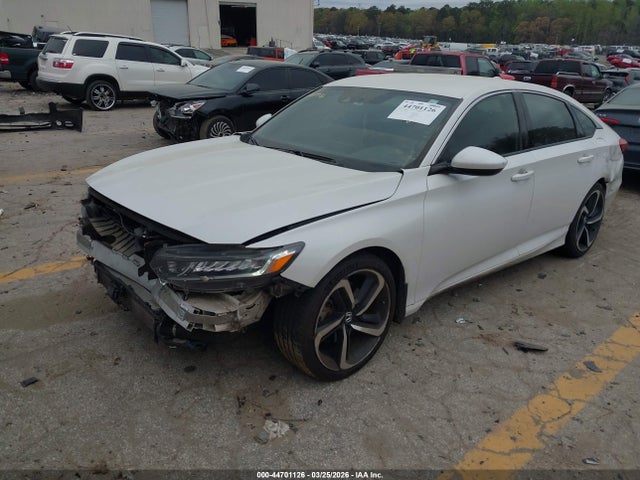 44701126 :رقم المزاد ، 1HGCV1F37JA236020 vin ، 2018 Honda Accord Sport مزاد بيع