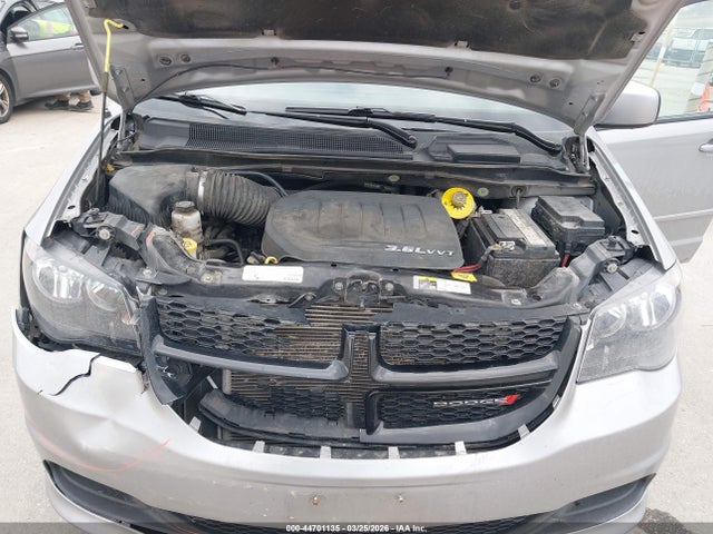 44701135 :رقم المزاد ، 2C4RDGBG1HR856181 vin ، 2017 Dodge Grand Caravan Se Plus مزاد بيع