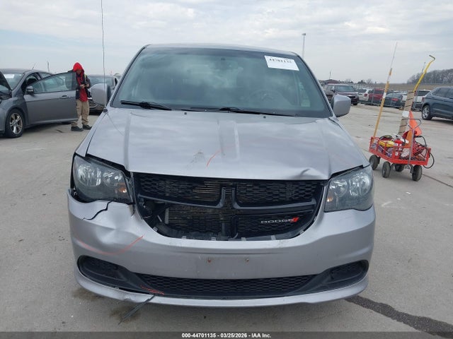 44701135 :رقم المزاد ، 2C4RDGBG1HR856181 vin ، 2017 Dodge Grand Caravan Se Plus مزاد بيع