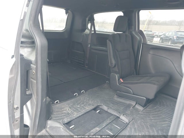 44701135 :رقم المزاد ، 2C4RDGBG1HR856181 vin ، 2017 Dodge Grand Caravan Se Plus مزاد بيع