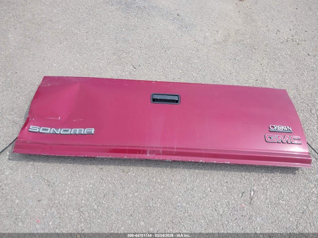 44701144 :رقم المزاد ، 1GTCS19W018133784 vin ، 2001 Gmc Sonoma Sls مزاد بيع