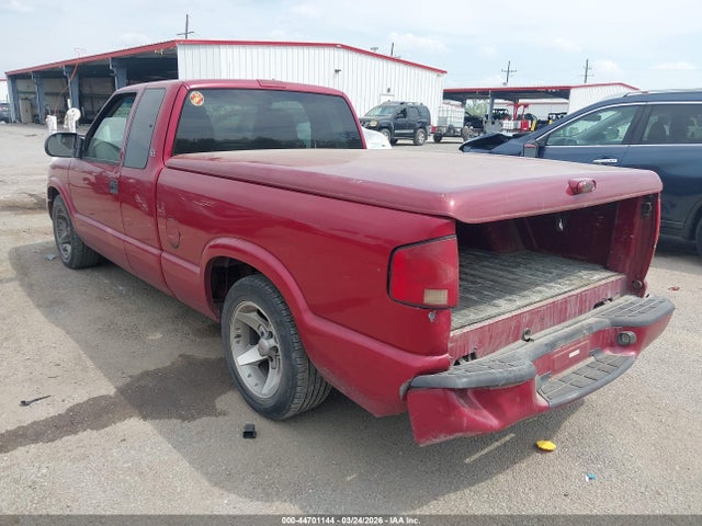 44701144 :رقم المزاد ، 1GTCS19W018133784 vin ، 2001 Gmc Sonoma Sls مزاد بيع
