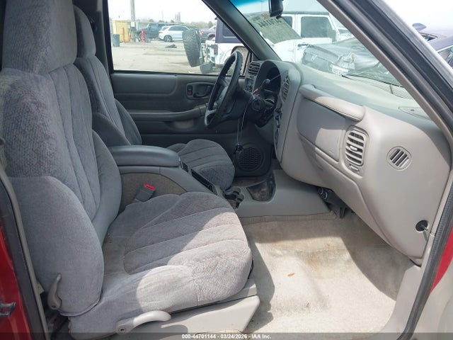 44701144 :رقم المزاد ، 1GTCS19W018133784 vin ، 2001 Gmc Sonoma Sls مزاد بيع