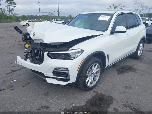 2020 BMW X5 5UXCR4C08L9D57496 Photo 1