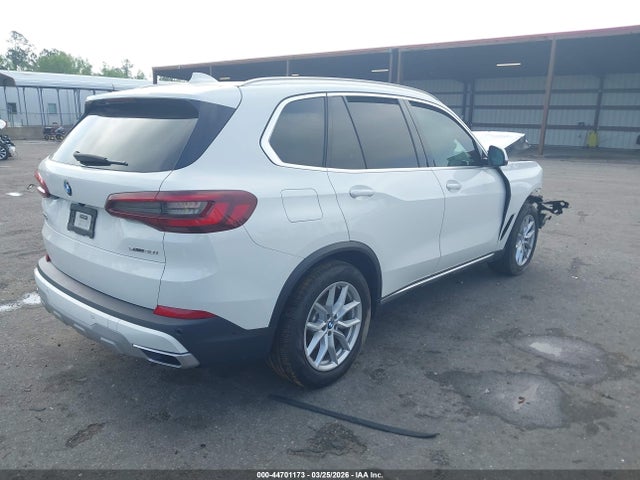 2020 BMW X5 5UXCR4C08L9D57496 Photo 3