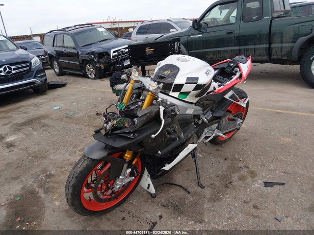44701178 :رقم المزاد ، ZD4KSUR04RS000313 vin ، 2024 Aprilia Rs 660 Extrema مزاد بيع
