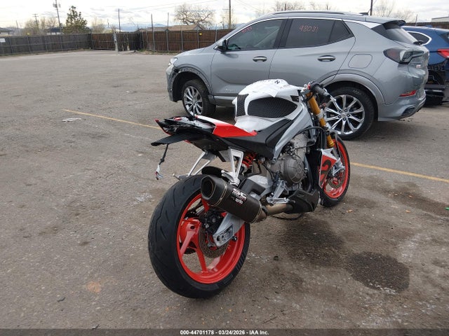 44701178 :رقم المزاد ، ZD4KSUR04RS000313 vin ، 2024 Aprilia Rs 660 Extrema مزاد بيع