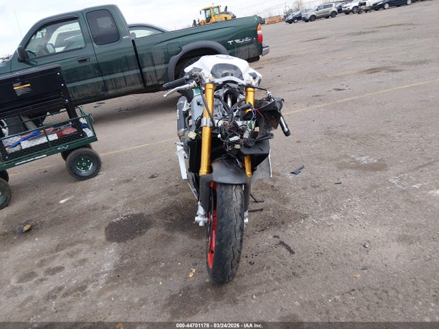 44701178 :رقم المزاد ، ZD4KSUR04RS000313 vin ، 2024 Aprilia Rs 660 Extrema مزاد بيع