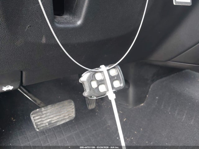 1GCUYDED4KZ107905 Chevrolet Silverado 1500 Lt