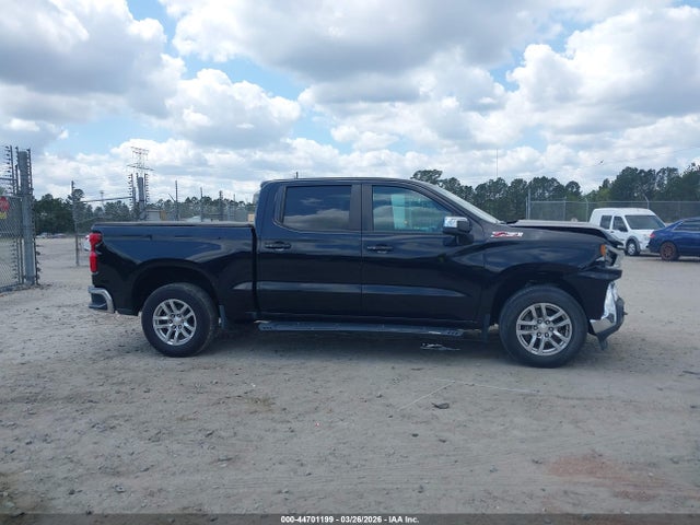 1GCUYDED4KZ107905 Chevrolet Silverado 1500 Lt