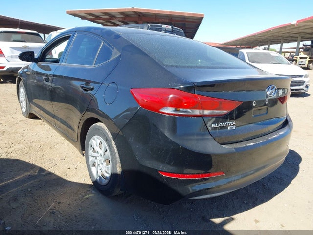 Hyundai ELANTRA SE 2018 KMHD74LF9JU609369 Image 3