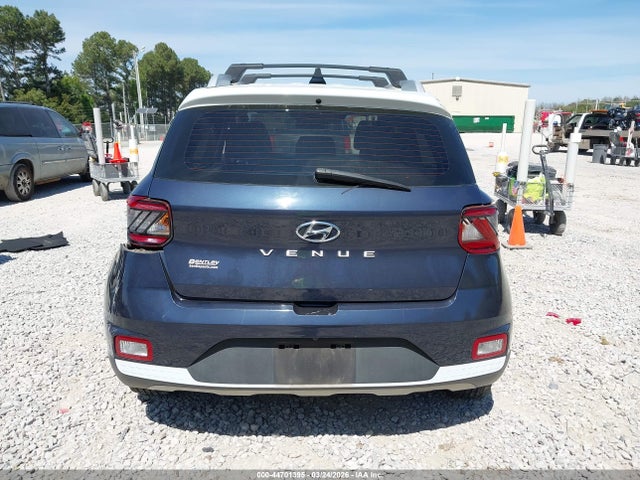 44701395 :رقم المزاد ، KMHRC8A39MU106009 vin ، 2021 Hyundai Venue Denim مزاد بيع