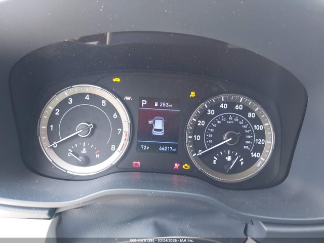 44701395 :رقم المزاد ، KMHRC8A39MU106009 vin ، 2021 Hyundai Venue Denim مزاد بيع