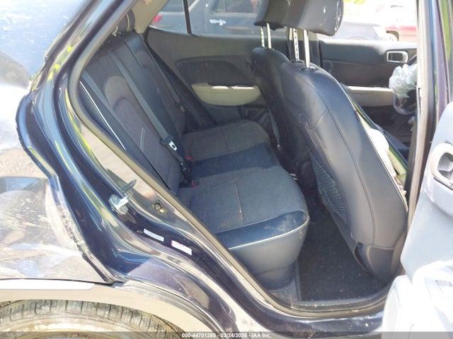 44701395 :رقم المزاد ، KMHRC8A39MU106009 vin ، 2021 Hyundai Venue Denim مزاد بيع