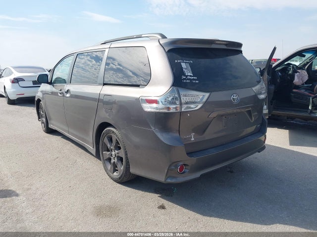 2012 TOYOTA SIENNA 5TDXK3DC7CS188094 Photo 2