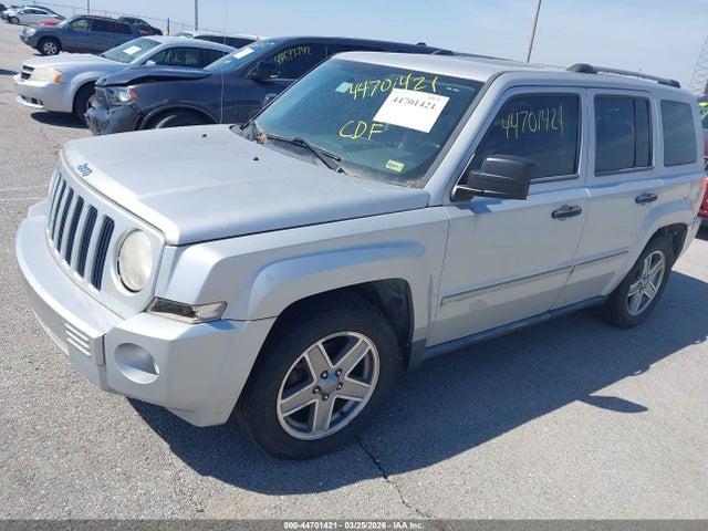 44701421 :رقم المزاد ، 1J8FF48W38D598011 vin ، 2008 Jeep Patriot Limited مزاد بيع