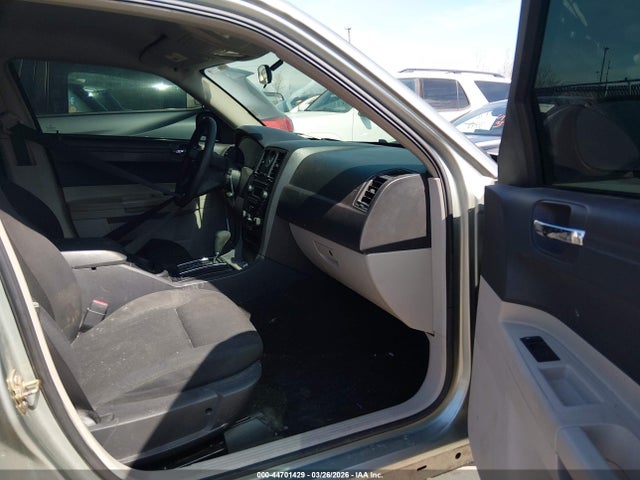 Продаж на аукціоні авто 2005 Chrysler 300, vin: 2C3JA43R85H139593, номер лоту: 44701429