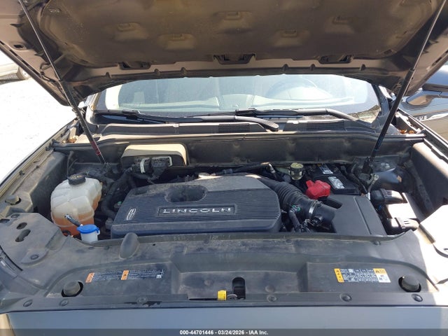 2019 LINCOLN NAUTILUS 2LMPJ6K97KBL17608 Photo 9