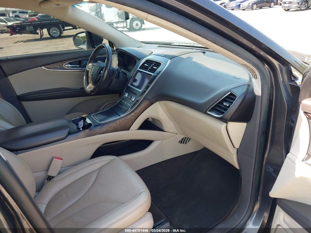 2019 LINCOLN NAUTILUS 2LMPJ6K97KBL17608 Photo 4