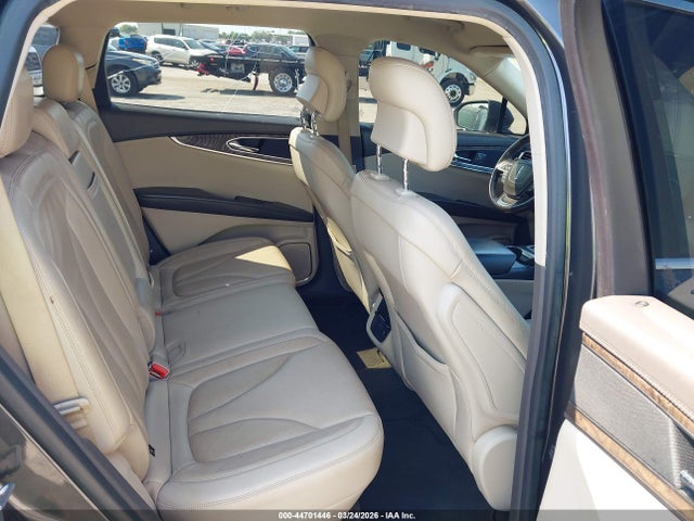 2019 LINCOLN NAUTILUS 2LMPJ6K97KBL17608 Photo 7