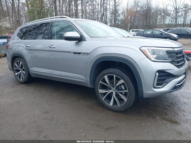 2024 Volkswagen Atlas 2.0t Sel Premium R-line მანქანა იყიდება აუქციონზე, vin: 1V2FR2CA6RC608860, აუქციონის ნომერი: 44701519