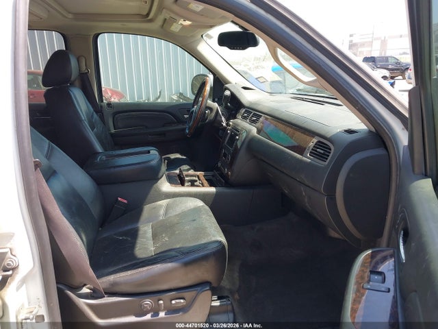 2009 Gmc Yukon Denali მანქანა იყიდება აუქციონზე, vin: 1GKFK03249R271366, აუქციონის ნომერი: 44701520