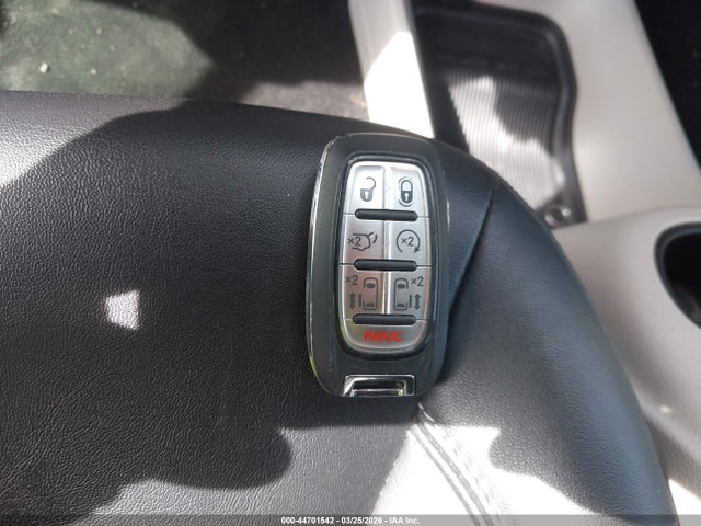 2024 CHRYSLER PACIFICA 2C4RC1BG2RR139595 Photo 10
