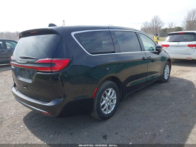 2024 CHRYSLER PACIFICA 2C4RC1BG2RR139595 Photo 3