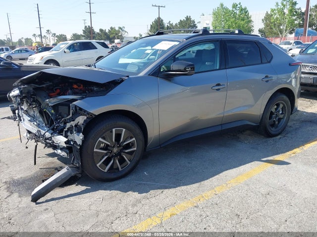 2026 Toyota Bz Xle Plus მანქანა იყიდება აუქციონზე, vin: JTMBCAEB2TJ013086, აუქციონის ნომერი: 44701560