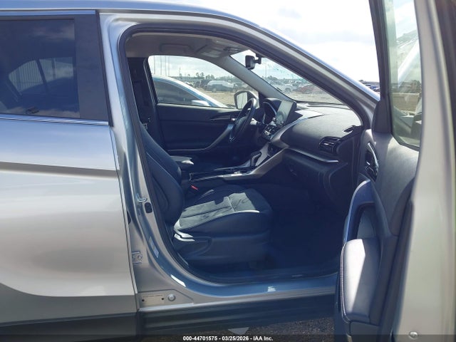 2025 MITSUBISHI ECLIPSE CROSS JA4ATWAA5SZ035079 Photo 4