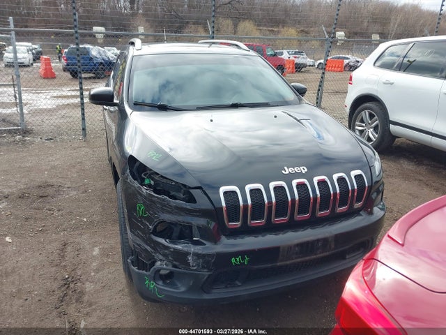 2016 Jeep Cherokee Latitude მანქანა იყიდება აუქციონზე, vin: 1C4PJMCSXGW219734, აუქციონის ნომერი: 44701593