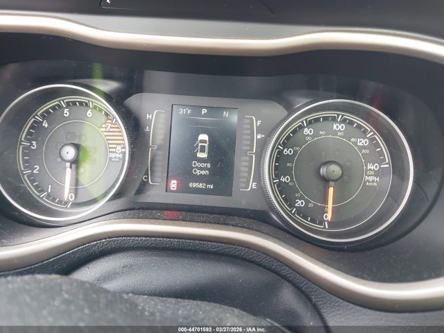2016 Jeep Cherokee Latitude მანქანა იყიდება აუქციონზე, vin: 1C4PJMCSXGW219734, აუქციონის ნომერი: 44701593