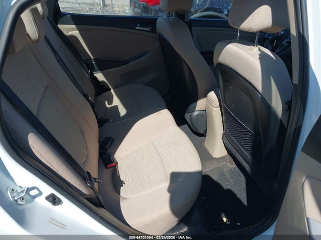 KMHCT4AE8GU044946 Hyundai ACCENT SE