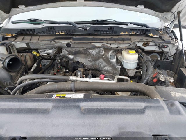 Продажа на аукционе авто 2016 Ram 2500 Tradesman, vin: 3C6UR4CJXGG146017, номер лота: 44701596