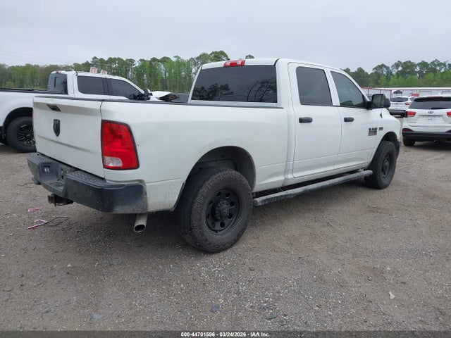Продажа на аукционе авто 2016 Ram 2500 Tradesman, vin: 3C6UR4CJXGG146017, номер лота: 44701596
