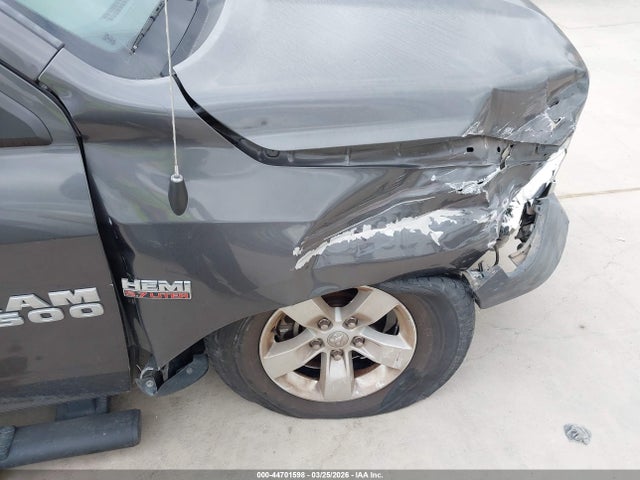 44701598 :رقم المزاد ، 3C6JR6DT0GG343471 vin ، 2016 Ram 1500 Tradesman مزاد بيع