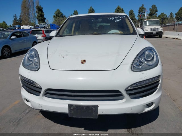 Porsche Cayenne Hybrid S 2014 WP1AE2A21ELA51450 Image 12