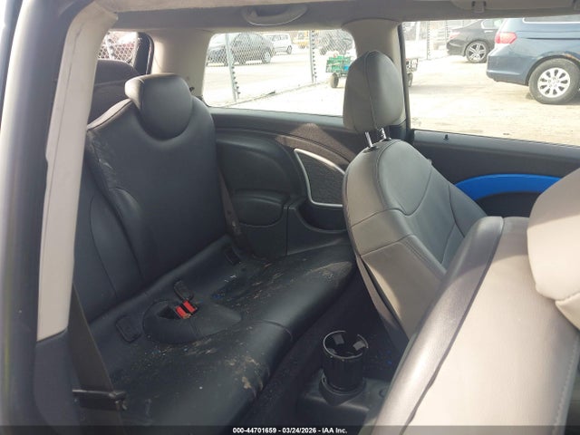 2006 MINI COOPER S WMWRE33536TL23447 Photo 7