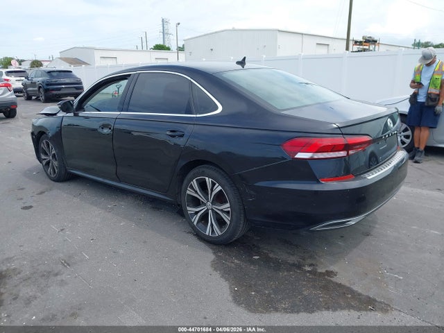 2022 VOLKSWAGEN PASSAT 1VWSA7A36NC006590 Photo 2