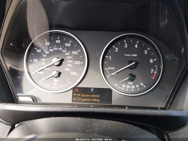 2017 BMW X1 WBXHT3C38H5F77204 Photo 6