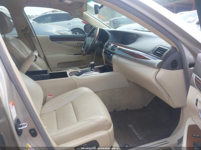 44701722 :رقم المزاد ، JTHBL5EF7G5139984 vin ، 2016 Lexus Ls 460 مزاد بيع