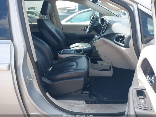 Продажа на аукционе авто 2023 Chrysler Pacifica Touring L, vin: 2C4RC1BG6PR536627, номер лота: 44701773