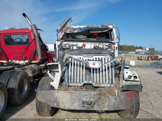 44701783 :رقم المزاد ، 5KKSAVDV0MLME4471 vin ، 2021 Western Star 4700 Set Forward Axle مزاد بيع