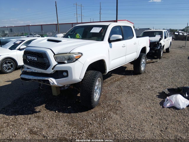 Продаж на аукціоні авто 2017 Toyota Tacoma, vin: 5TFAZ5CNXHX039275, номер лоту: 44701799